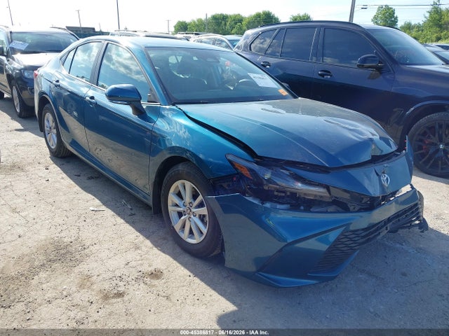 صورة 1 لـ 2025 Toyota CAMRY LE