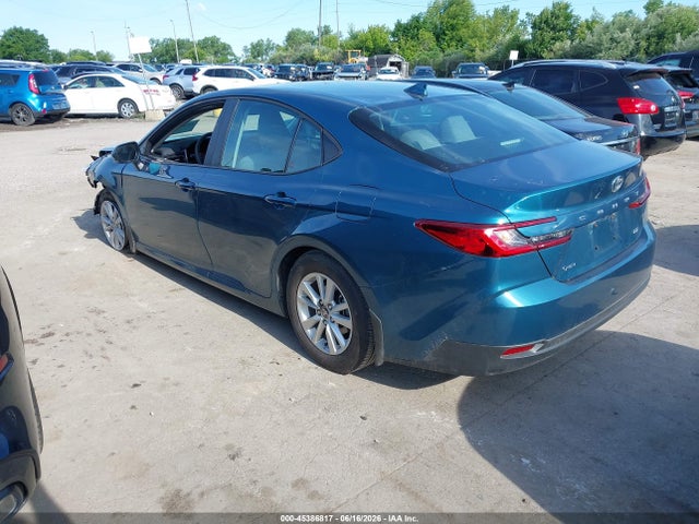 صورة 3 لـ 2025 Toyota CAMRY LE