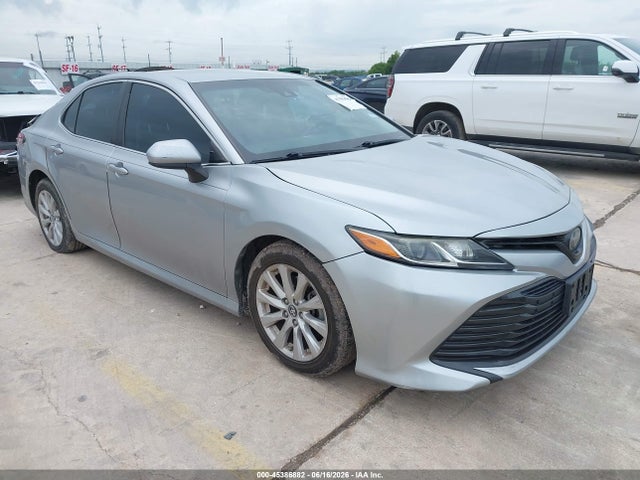 2018 TOYOTA CAMRY LE