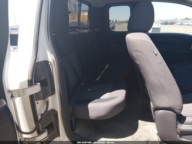 صورة 8 لـ 2023 Nissan TITAN KING CAB S 4X4