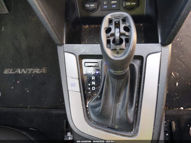 2019 Hyundai ELANTRA SE thumbnail 13