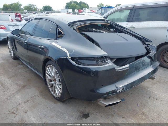 2021 Porsche PANAMERA 4 照片 3