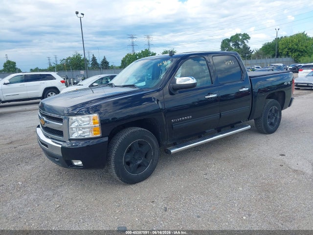 2011 Chevrolet SILVERADO 1500 LT 照片 2