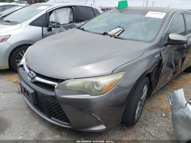 صورة 2 لـ 2015 Toyota CAMRY HYBRID SE