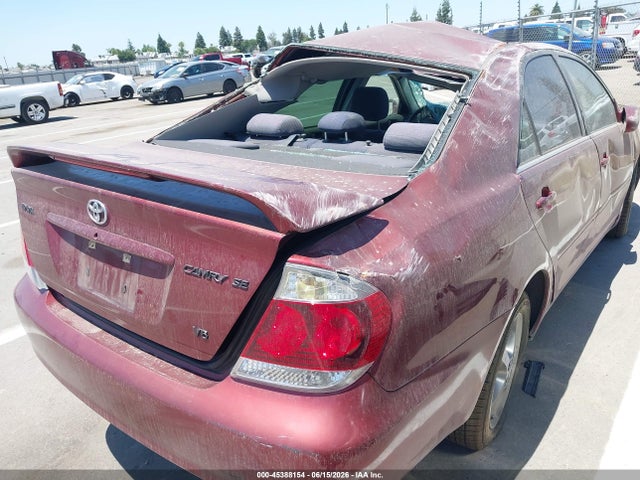 2005 Toyota CAMRY SE V6 — миниатюра 17