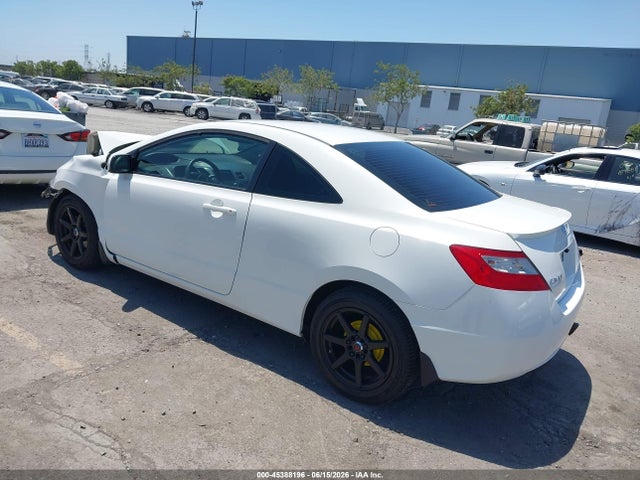 2010 Honda CIVIC LX 照片 3