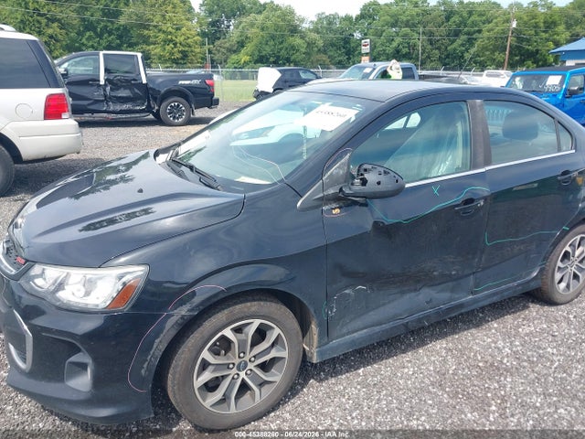 2018 Chevrolet SONIC LT AUTO — фото 6