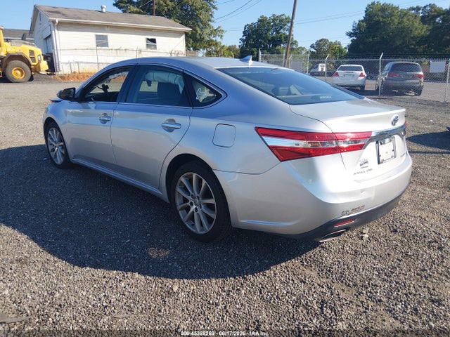 2013 Toyota AVALON LIMITED photo 3