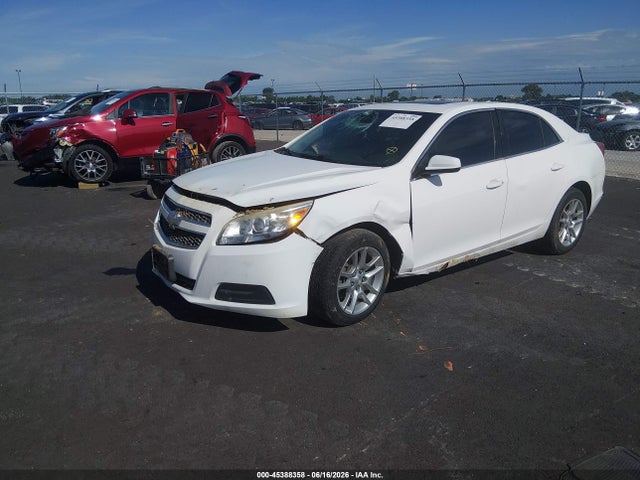 2013 Chevrolet MALIBU ECO 照片 2