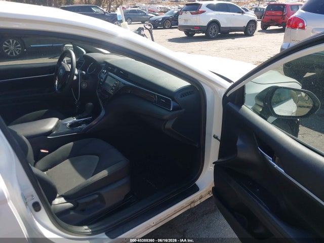 صورة 5 لـ 2019 Toyota CAMRY LE