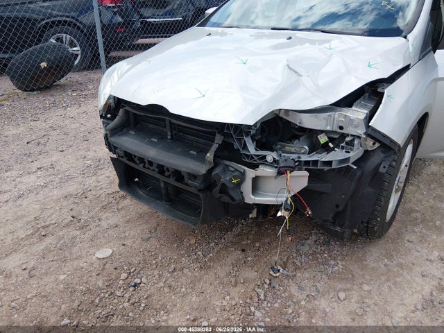 2014 FORD FOCUS SE 照片 6