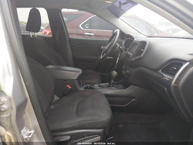 2019 JEEP CHEROKEE LATITUDE FWD 5