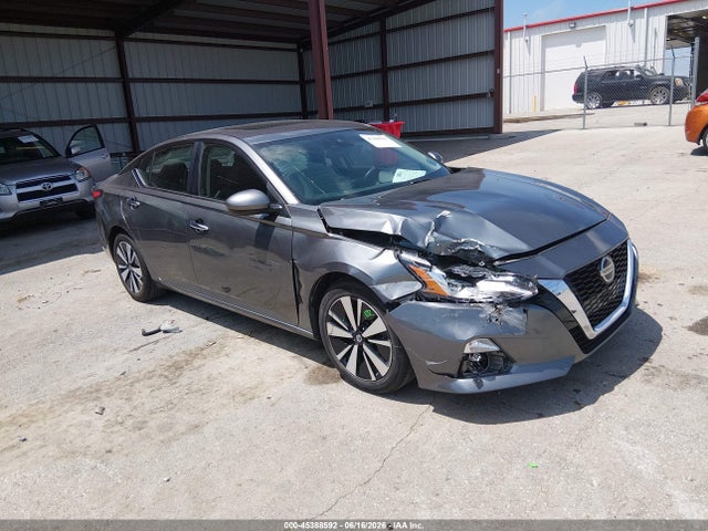 2022 NISSAN ALTIMA SV FWD