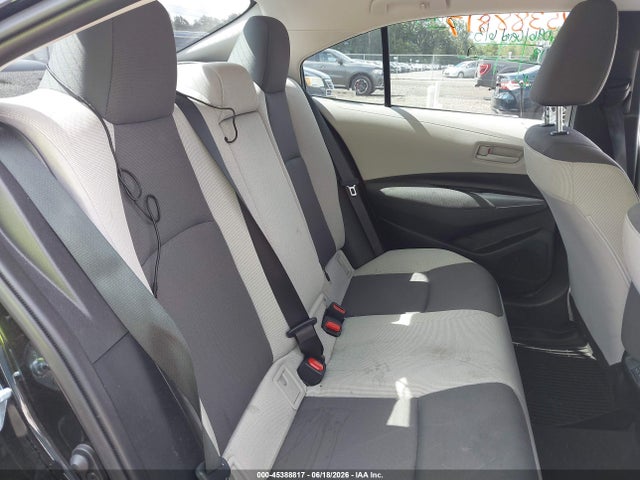 2026 Toyota COROLLA LE photo 8