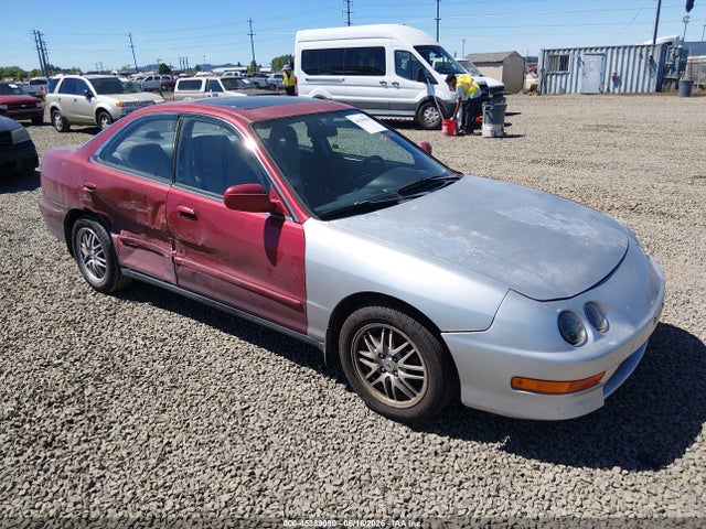 1999 Acura INTEGRA LS 照片 1