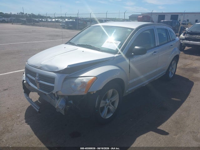 2010 Dodge CALIBER SXT 照片 2