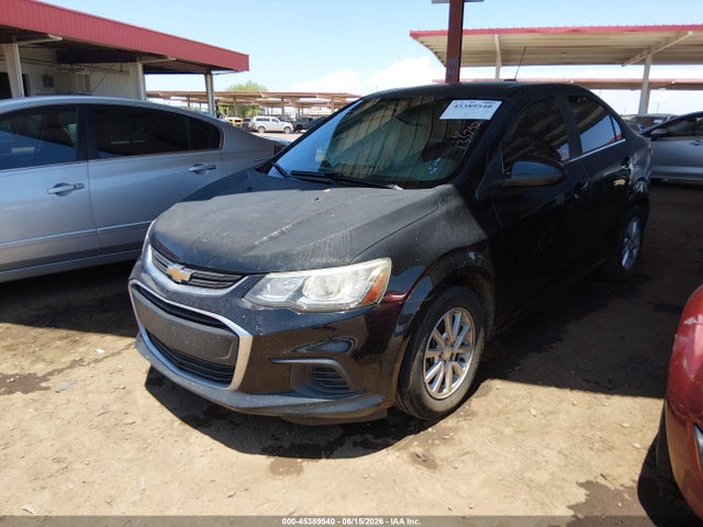 صورة 2 لـ 2017 Chevrolet SONIC LT AUTO