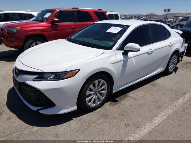 2020 Toyota CAMRY LE 照片 2