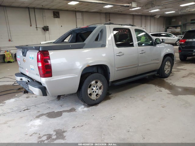 2007 Chevrolet AVALANCHE 1500 LT — фото 4