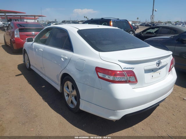 صورة 3 لـ 2011 Toyota CAMRY SE
