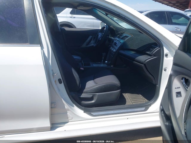 صورة 5 لـ 2011 Toyota CAMRY SE