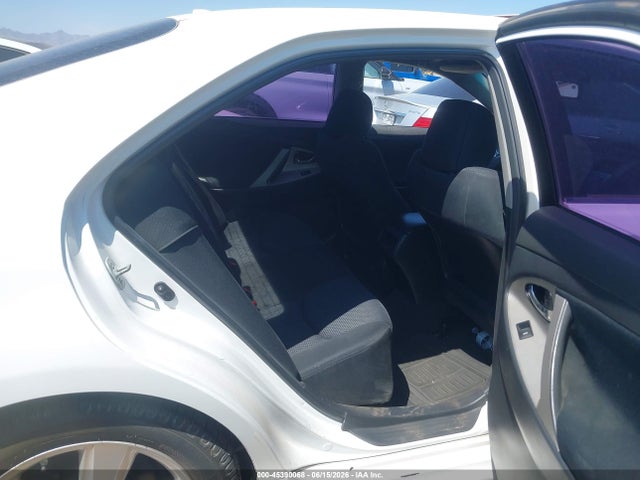 صورة 8 لـ 2011 Toyota CAMRY SE
