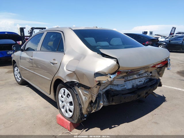 2010 Toyota COROLLA LE photo 3