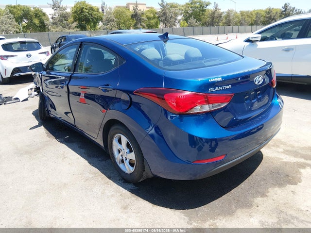 2015 Hyundai ELANTRA SE — фото 3