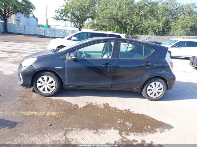 2014 Toyota PRIUS C ONE 缩略图 14