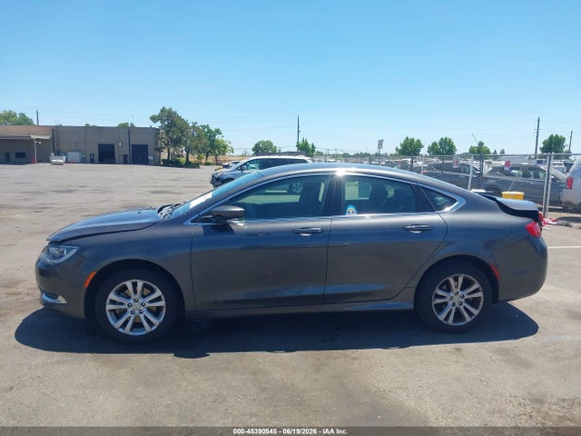 2016 Chrysler 200 LIMITED — миниатюра 14