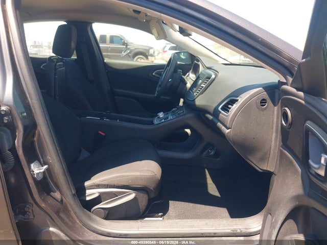 2016 Chrysler 200 LIMITED 照片 5