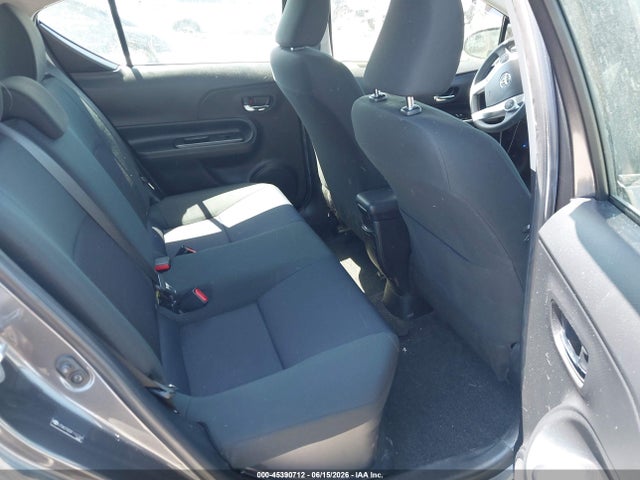 صورة 8 لـ 2015 Toyota PRIUS C TWO