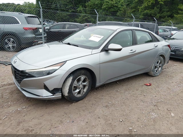 2021 Hyundai ELANTRA SE 照片 2