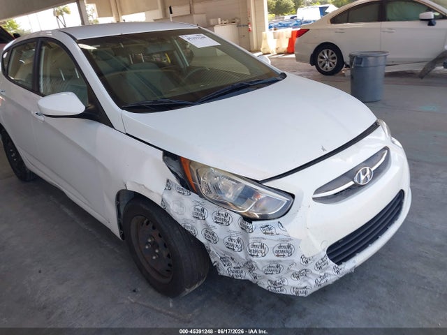 2017 Hyundai ACCENT SE — миниатюра 12