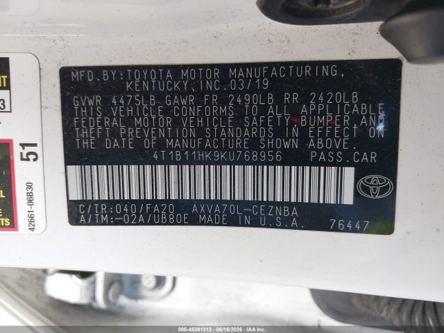 2019 Toyota CAMRY LE photo 9