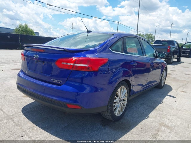 2015 FORD FOCUS TITANIUM 照片 4