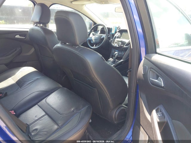 2015 FORD FOCUS TITANIUM 照片 8