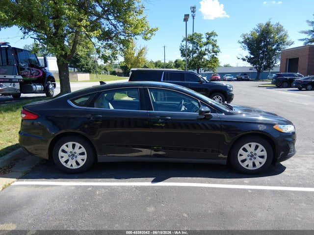 صورة مصغرة 17 لـ 2020 FORD FUSION S
