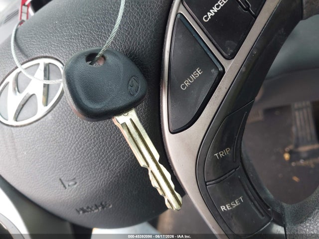 صورة مصغرة 11 لـ 2013 Hyundai ELANTRA GLS