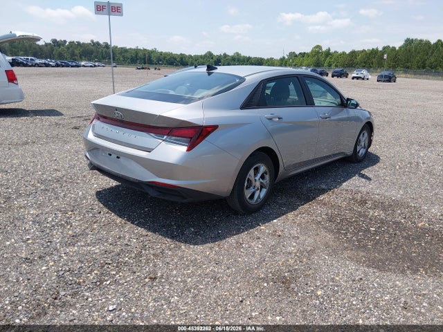 صورة 4 لـ 2021 Hyundai ELANTRA SE