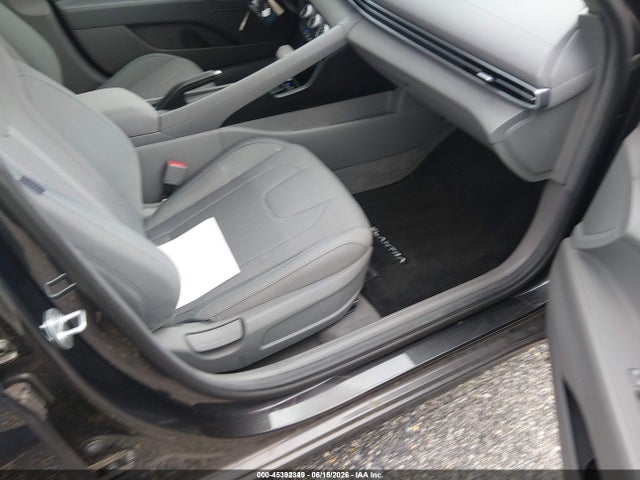 صورة 5 لـ 2021 Hyundai ELANTRA SE