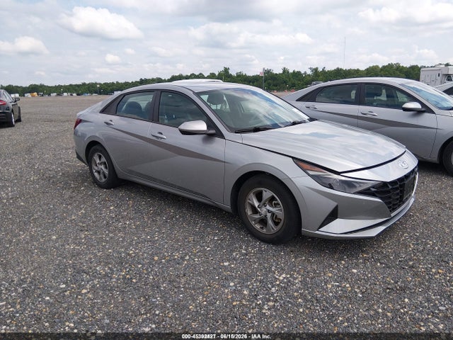 2021 Hyundai ELANTRA SE photo 1
