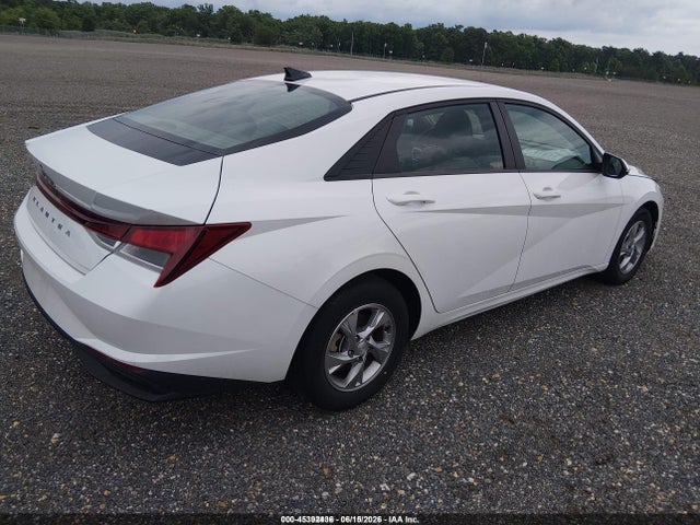 صورة 4 لـ 2021 Hyundai ELANTRA SE