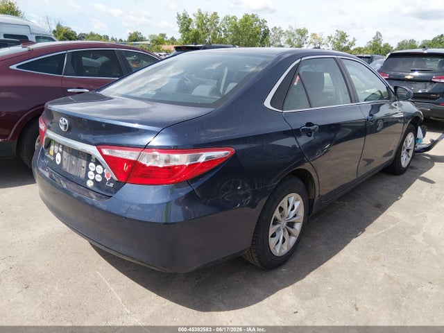 2017 Toyota CAMRY LE — миниатюра 4