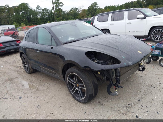 2020 PORSCHE MACAN 