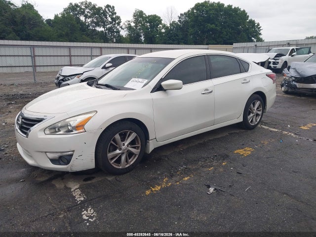 2015 Nissan ALTIMA 2.5 SV — фото 2