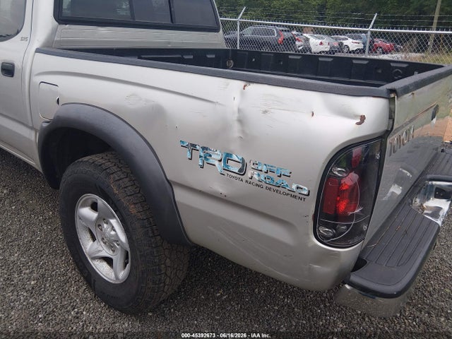 2004 Toyota TACOMA PRERUNNER photo 6