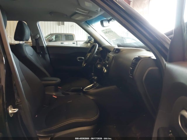 2015 KIA SOUL + 照片 5