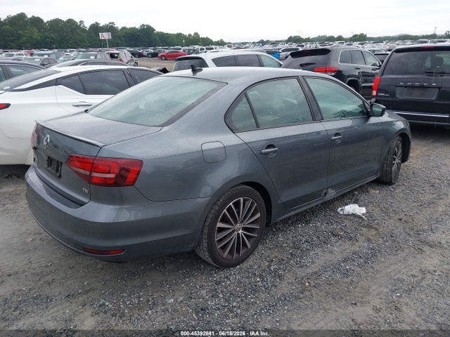 2016 Volkswagen JETTA 1.8T SPORT — фото 4
