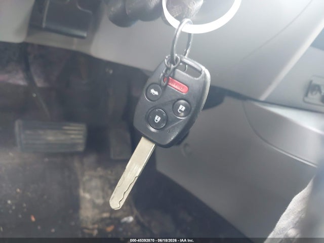 2012 Honda CIVIC LX — миниатюра 11